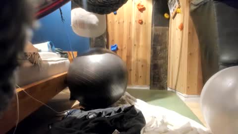 Snapshot of handncocknocum chatting on February 11, 2025, 6:55 pm handncocknocum online show from February 11, 2025, 6:55 pm