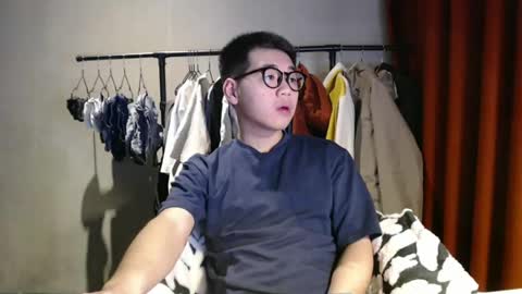 handsome_mannn online show from January 6, 2025, 9:22 pm