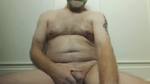 Snapshot of handyman1968 chatting on October 16, 2025, 1:06 am handyman1968 online show from October 16, 2025, 1:06 am