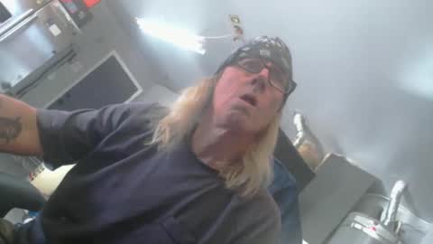 Snapshot of handyman5303 chatting on February 1, 2025, 6:08 pm Handystudman online show from February 1, 2025, 6:08 pm