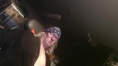 Snapshot of handyman5303 chatting on March 6, 2025, 2:51 pm Handystudman online show from March 6, 2025, 2:51 pm