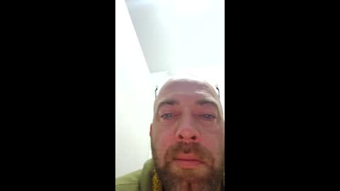 Snapshot of handzzz chatting on January 8, 2025, 2:46 pm handzzz online show from January 8, 2025, 2:46 pm