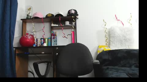 Hank online show from February 21, 2025, 1:55 pm