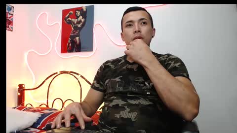 Hank online show from March 2, 2025, 8:40 pm