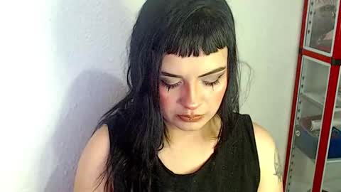 Snapshot of hanna99moon chatting on February 13, 2025, 2:09 pm JUANA online show from February 13, 2025, 2:09 pm