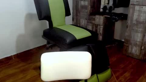 JUANA online show from February 26, 2025, 3:10 am