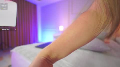 Snapshot of hanna__w chatting on November 13, 2025, 3:16 am hanna online show from November 13, 2025, 3:16 am