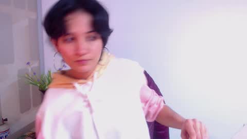 Snapshot of hanna_chloe chatting on March 6, 2025, 4:17 pm Sara online show from March 6, 2025, 4:17 pm