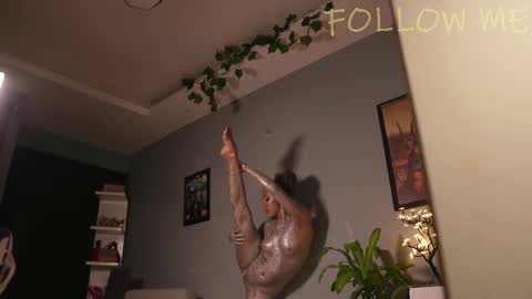 HANNA  online show from September 24, 2025, 11:08 pm