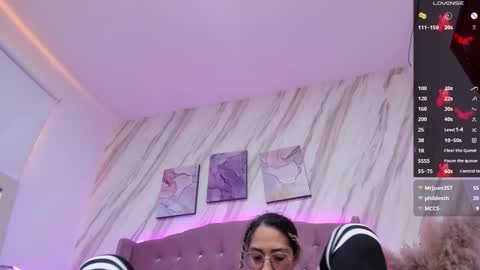 Snapshot of hanna_corne chatting on December 19, 2024, 5:08 pm HANNA online show from December 19, 2024, 5:08 pm