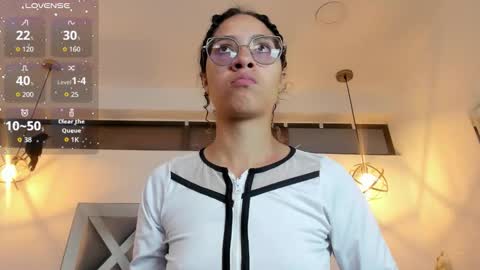 Snapshot of hanna_corne chatting on October 27, 2025, 2:10 pm HANNA online show from October 27, 2025, 2:10 pm