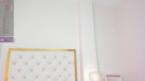 Snapshot of hanna_kiim chatting on November 15, 2025, 4:10 am online show from November 15, 2025, 4:10 am