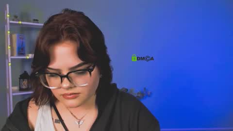 hanna_lips_ online show from December 18, 2025, 8:15 pm