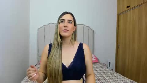 Snapshot of hannaa86 chatting on January 5, 2025, 8:42 pm Hanna online show from January 5, 2025, 8:42 pm