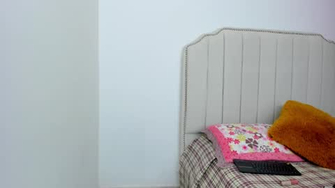 Snapshot of hannaa86 chatting on February 11, 2025, 5:40 pm Hanna online show from February 11, 2025, 5:40 pm