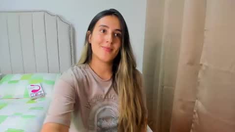 Snapshot of hannaa86 chatting on September 22, 2025, 11:29 pm Hanna online show from September 22, 2025, 11:29 pm