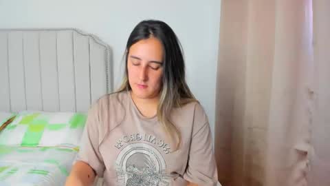 Snapshot of hannaa86 chatting on September 23, 2025, 7:17 pm Hanna online show from September 23, 2025, 7:17 pm