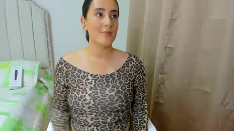 Snapshot of hannaa86 chatting on September 25, 2025, 12:36 am Hanna online show from September 25, 2025, 12:36 am