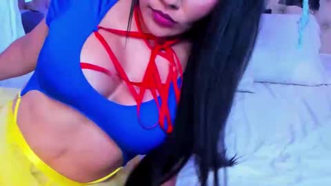 Hanna Brunn  online show from October 26, 2025, 12:16 am