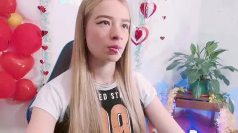 Snapshot of hannah_026 chatting on September 24, 2025, 1:14 pm Hannah 027 online show from September 24, 2025, 1:14 pm