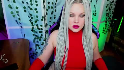 Snapshot of hannah_chaos chatting on October 29, 2025, 7:32 am Hannah online show from October 29, 2025, 7:32 am