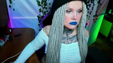 Snapshot of hannah_chaos chatting on November 21, 2025, 11:36 pm Hannah online show from November 21, 2025, 11:36 pm