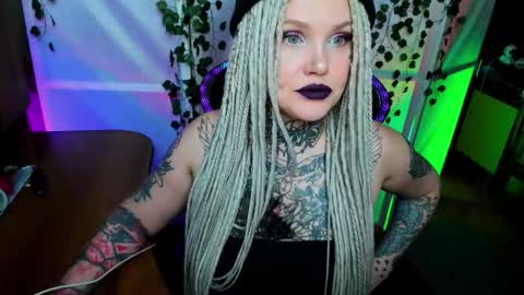 Snapshot of hannah_chaos chatting on November 23, 2025, 10:31 pm Hannah online show from November 23, 2025, 10:31 pm