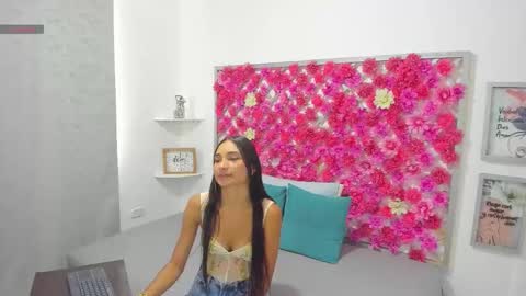 Hannah Miller online show from September 27, 2025, 7:19 pm