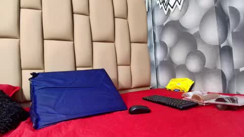 hannah_teehn online show from September 29, 2025, 7:30 pm