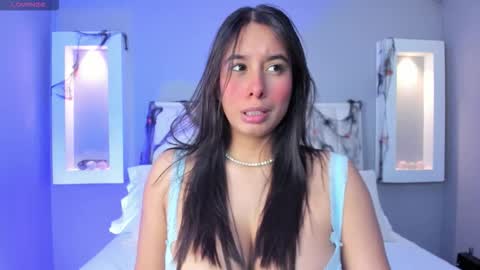 Snapshot of hannapaola chatting on November 4, 2025, 10:53 pm HannaPaola online show from November 4, 2025, 10:53 pm