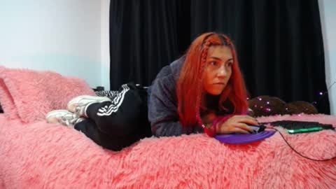 Snapshot of hannaqueen23 chatting on October 6, 2025, 12:30 am hannaqueen23 online show from October 6, 2025, 12:30 am