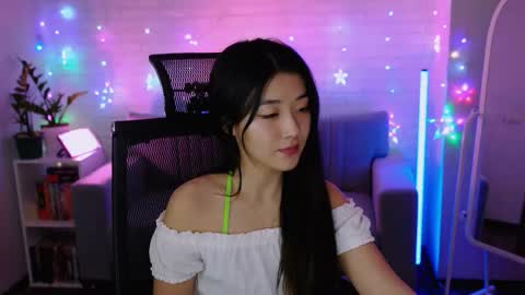 hannarosie online show from December 15, 2025, 7:18 pm