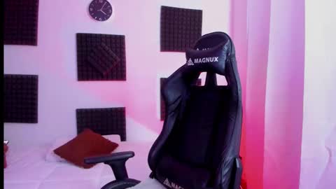 Snapshot of hannarusso chatting on September 24, 2025, 9:07 pm Hanna online show from September 24, 2025, 9:07 pm