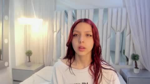 Snapshot of hanniesmile chatting on February 16, 2025, 11:16 am Hanni online show from February 16, 2025, 11:16 am