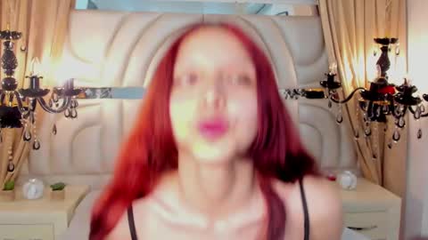 Snapshot of hanniesmile chatting on February 20, 2025, 11:09 am Hanni online show from February 20, 2025, 11:09 am