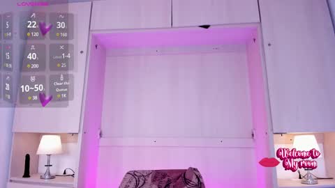 hannyk_ online show from March 4, 2025, 5:45 pm