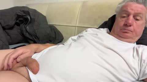 Snapshot of hans66760 chatting on January 24, 2025, 8:43 pm hans66760 online show from January 24, 2025, 8:43 pm