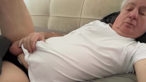 Snapshot of hans66760 chatting on February 20, 2025, 8:28 am hans66760 online show from February 20, 2025, 8:28 am