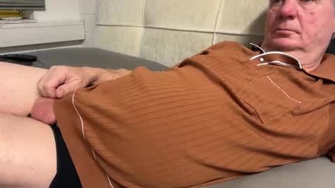 Snapshot of hans66760 chatting on March 9, 2025, 7:48 pm hans66760 online show from March 9, 2025, 7:48 pm