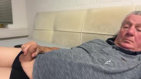 Snapshot of hans66760 chatting on September 24, 2025, 6:00 pm hans66760 online show from September 24, 2025, 6:00 pm