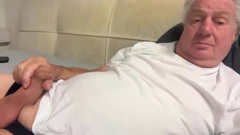 Snapshot of hans66760 chatting on October 4, 2025, 10:52 pm hans66760 online show from October 4, 2025, 10:52 pm