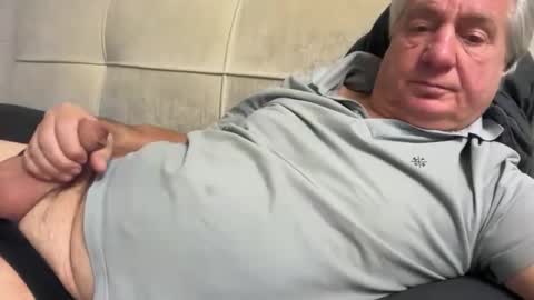 Snapshot of hans66760 chatting on October 31, 2025, 12:22 am hans66760 online show from October 31, 2025, 12:22 am