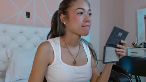 Snapshot of hantonella chatting on October 13, 2025, 8:09 pm Anto online show from October 13, 2025, 8:09 pm