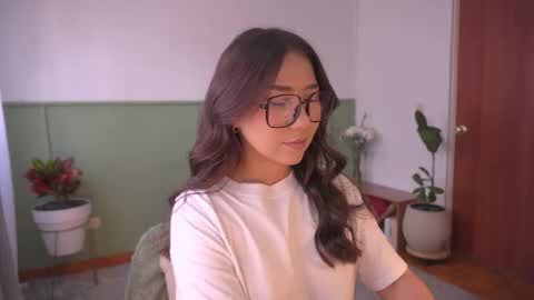 Mizi online show from September 21, 2025, 6:09 pm