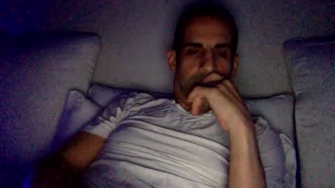 Snapshot of happy2334 chatting on November 3, 2025, 2:40 pm skysky6969 online show from November 3, 2025, 2:40 pm