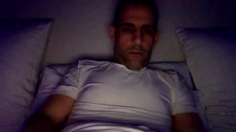 Snapshot of happy2334 chatting on December 3, 2025, 11:30 am skysky6969 online show from December 3, 2025, 11:30 am