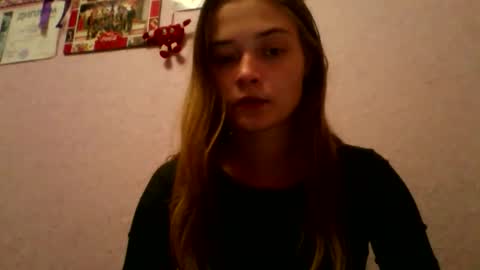 Snapshot of happyemily18 chatting on October 24, 2025, 6:48 pm happyemily  online show from October 24, 2025, 6:48 pm