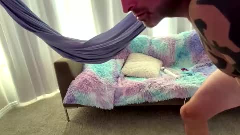 Snapshot of happyendingstory chatting on October 5, 2025, 10:18 pm Josh Hamilton online show from October 5, 2025, 10:18 pm