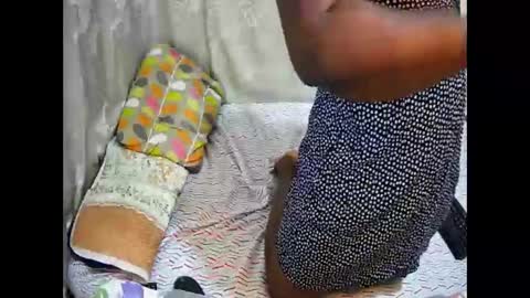 Snapshot of happysonia chatting on December 5, 2025, 12:14 pm happysonia online show from December 5, 2025, 12:14 pm