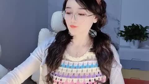 Snapshot of happysweetie168 chatting on December 12, 2024, 4:21 pm Daisy online show from December 12, 2024, 4:21 pm